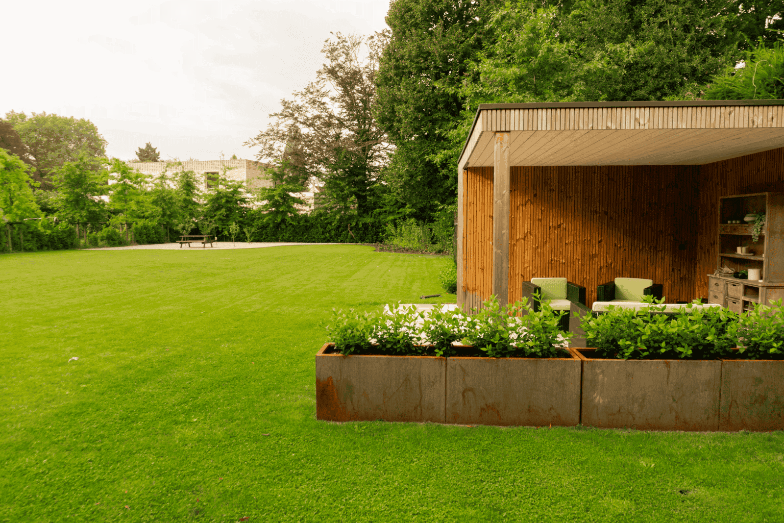 Renovatiewerken van woonkamer en keuken door Rinovato, aannemer Blankenberge