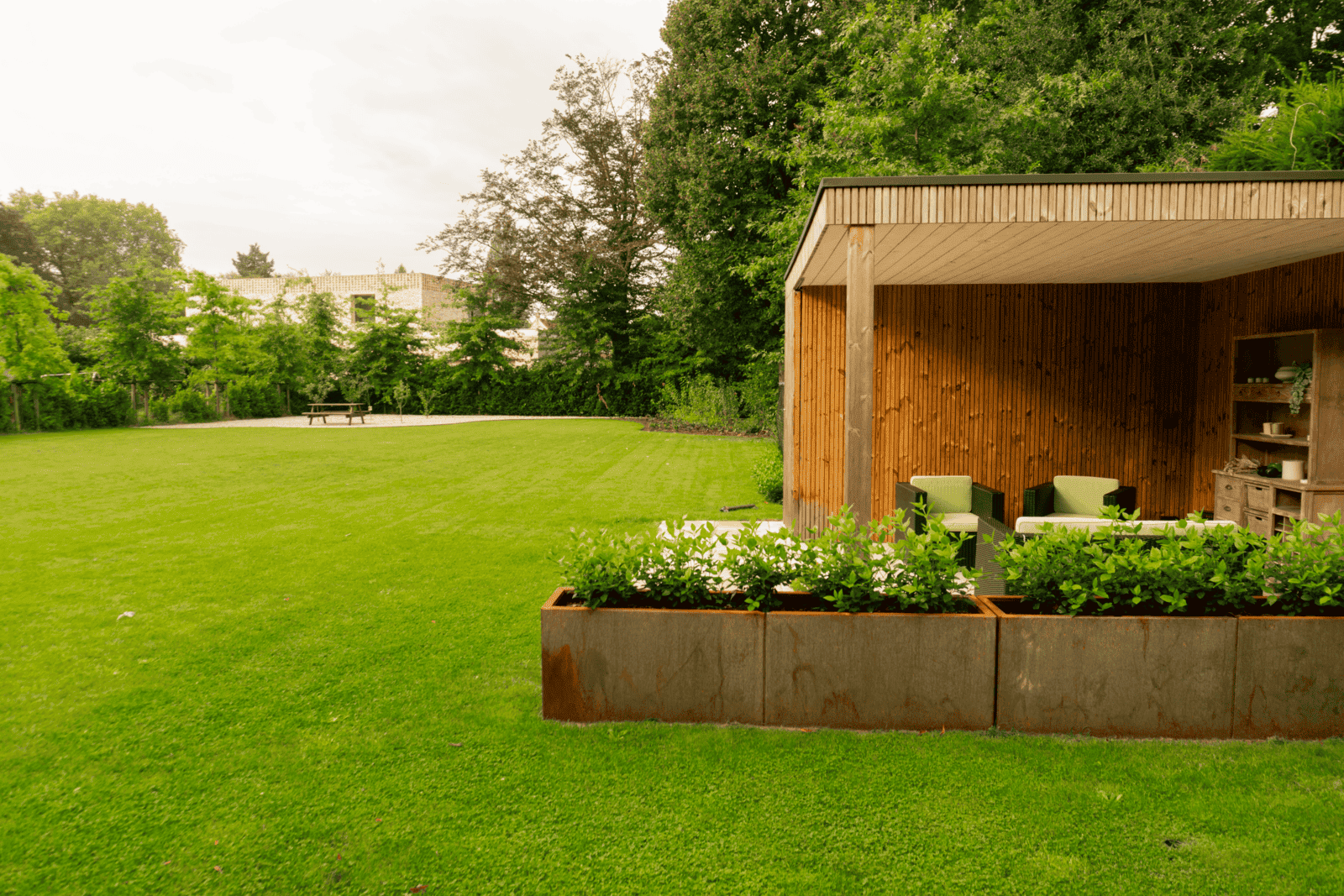 Aannemers van Rinovato plaatsen isolatie en gyproc bij verbouwing in Oudenaarde