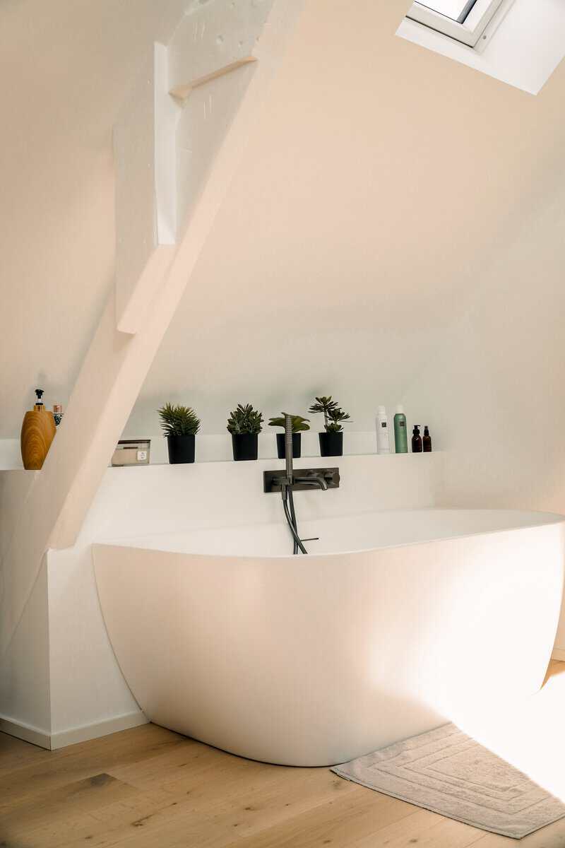 Rinovato toont het resultaat van een recent gerenoveerde badkamer in Blankenberge