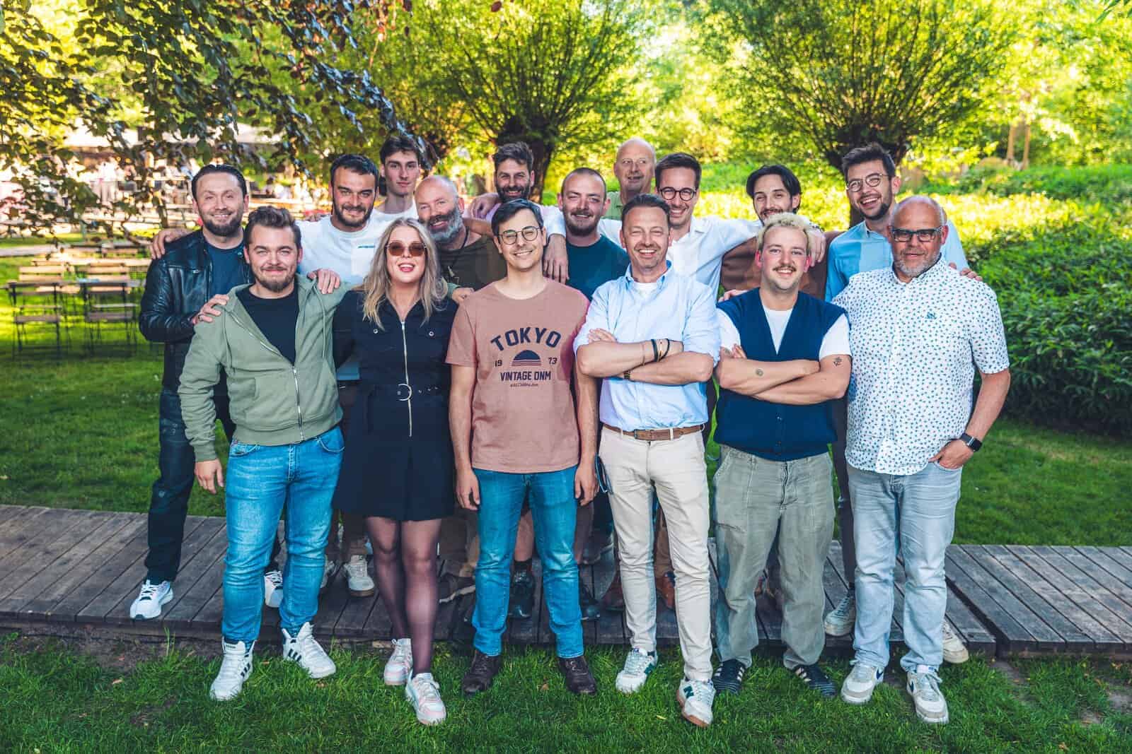 Keuken in open ruimte tijdens totaalrenovatie in Oost Vlaanderen door Rinovato